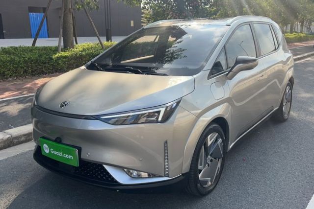 Used Hycan Z03 2022 620 km Range Trendy Cool Version 160 kW 76.8 kWh