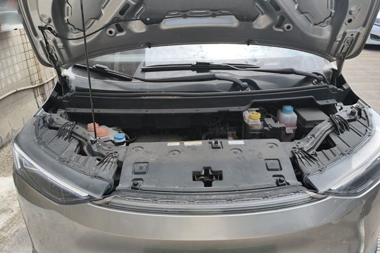 Used Hycan Z03 2022 510 km Range Trendy Cool Version 135 kW 64.23 kWh Engine Bay