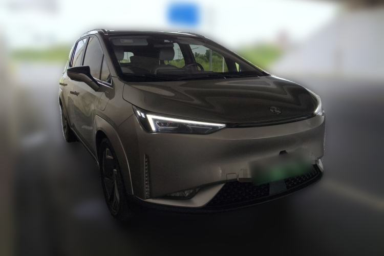 Used Hycan Z03 2022 510 km Range Trendy Cool Version 135 kW 63.98 kWh Front Right 45 Deg