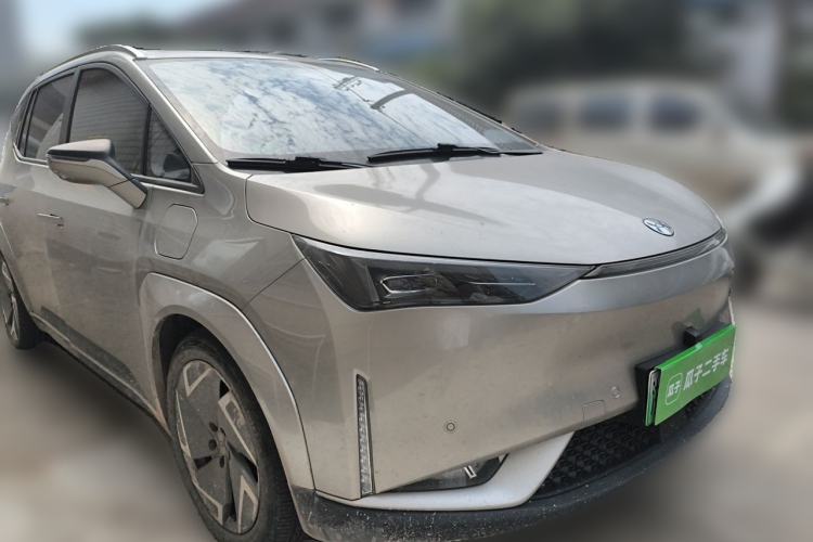 Used Hycan Z03 2022 510 km Range Trendy Cool Version 135 kW 64.23 kWh Front Right 45 Deg