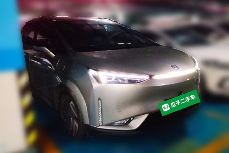 Used Hycan Z03 2022 510 km Range Trendy Cool Version 135 kW 64.23 kWh Front Right 45 Deg
