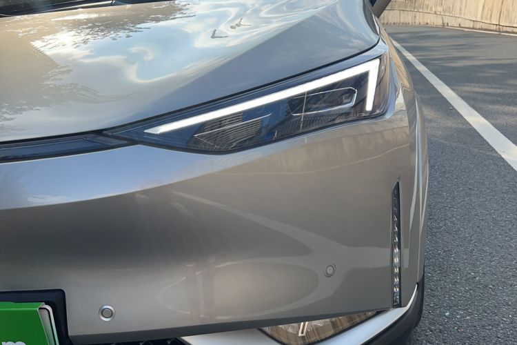 Used Hycan Z03 2022 620 km Range Trendy Cool Version 160 kW 76.8 kWh Left Front Headlight