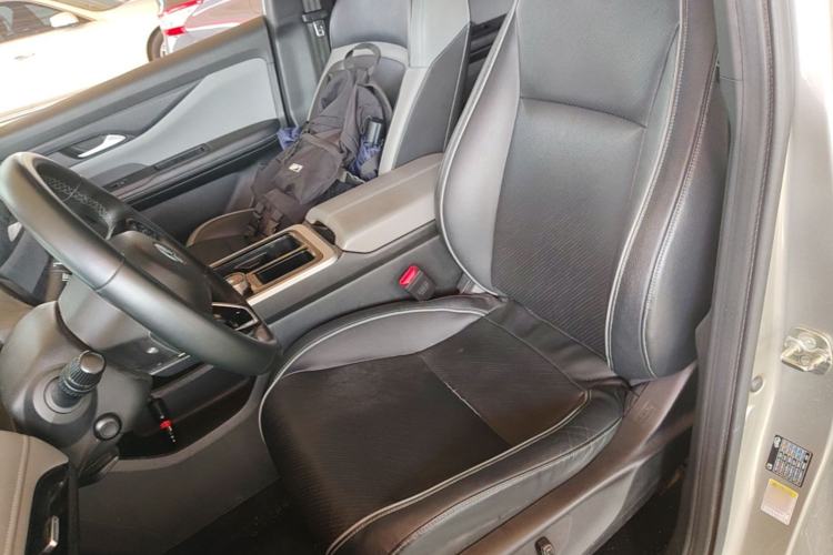 Used Hycan Z03 2022 510 km Range Trendy Cool Version 160 kW 61.13 kWh Left Front Seat
