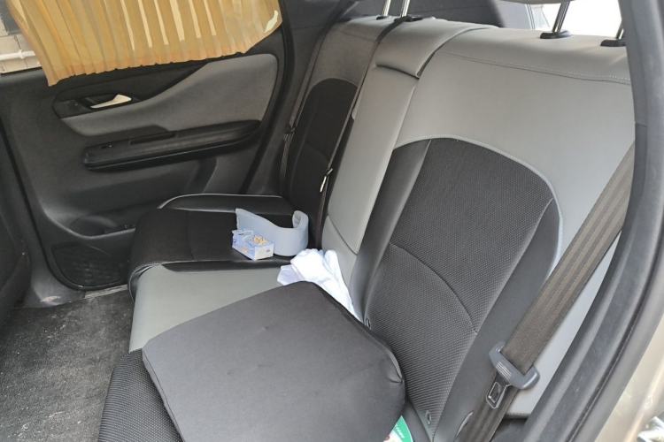 Used Hycan Z03 2022 510 km Range Trendy Cool Version 135 kW 64.23 kWh Left Rear Seat