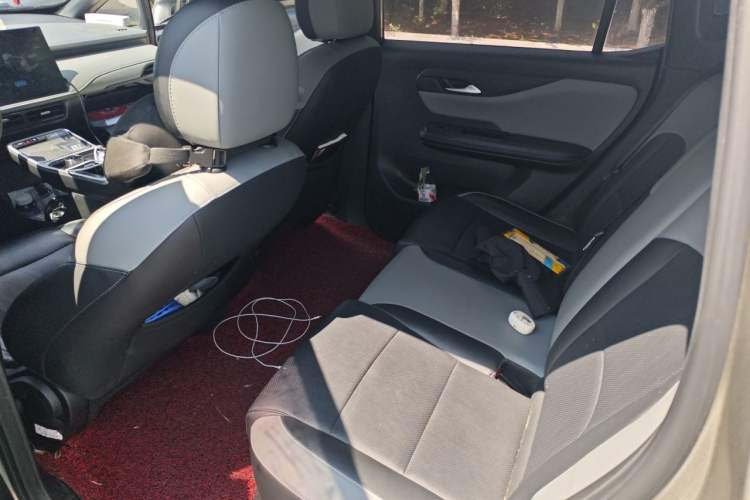 Used Hycan Z03 2022 510 km Range Trend Edition 135 kW 63.98 kWh Left Rear Seat