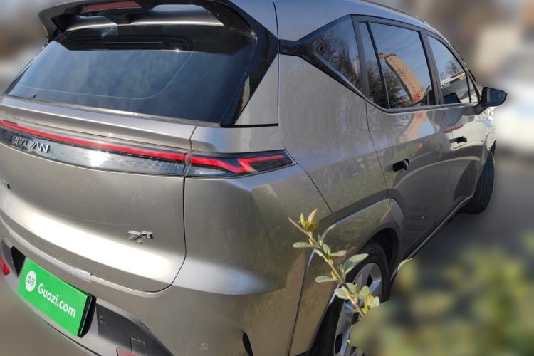 Used Hycan Z03 2022 510 km Range Trendy Cool Version 135 kW 63.98 kWh Rear Right 45 Deg