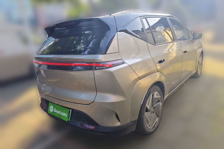 Used Hycan Z03 2022 510 km Range Trendy Cool Version 135 kW 64.23 kWh Rear Right 45 Deg