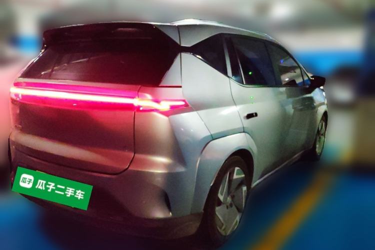 Used Hycan Z03 2022 510 km Range Trendy Cool Version 135 kW 64.23 kWh Rear Right 45 Deg