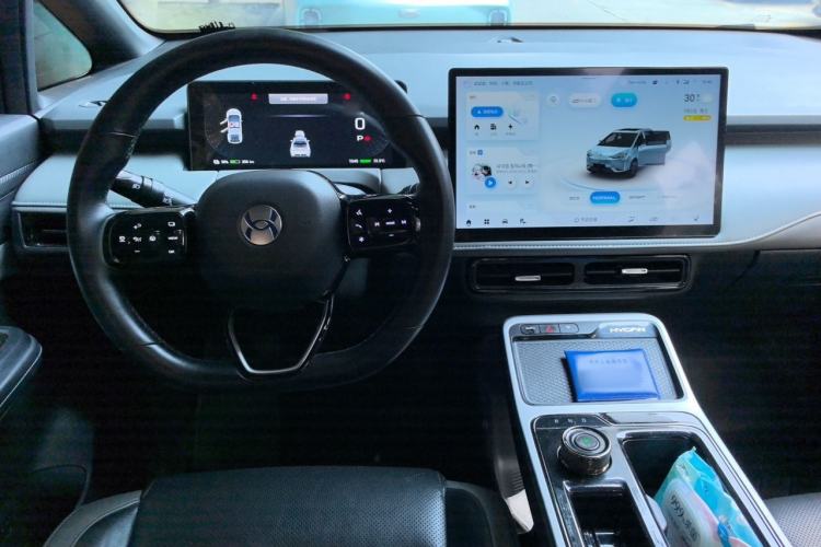 Used Hycan Z03 2022 510 km Range Chaozhi Version 135 kW 63.98 kWh Steering Wheel