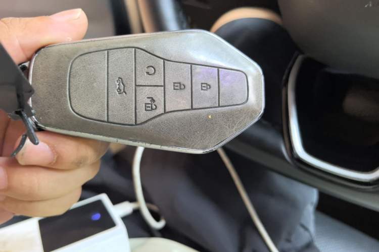 Used Hycan Z03 2022 510 km Range Chaozhi Version 135 kW 63.98 kWh Vehicle Key