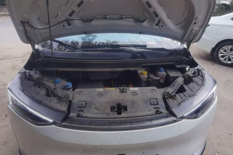 Used Hycan Z03 2022 620 km Range Trendy Cool Version 160 kW 76.8 kWh Engine Bay