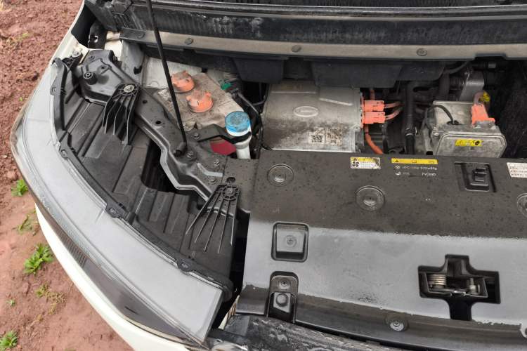 Used Hycan Z03 2022 510 km Range Trend Edition 135 kW 64.23 kWh Engine Bay Right