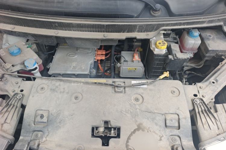 Used Hycan Z03 2022 620 km Range Trendy Cool Version 160 kW 76.8 kWh Engine Bay