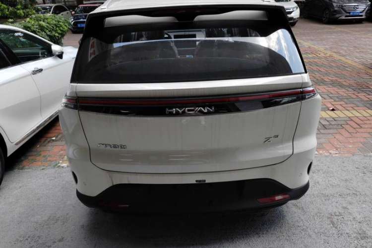 Used Hycan Z03 2022 510 km Range Trendy Cool Version 160 kW 61.13 kWh Exterior 8