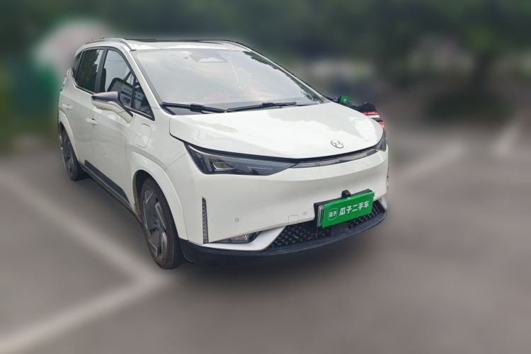 Used Hycan Z03 2022 510 km Range Trendy Cool Version 135 kW 63.98 kWh Front Right 45 Deg