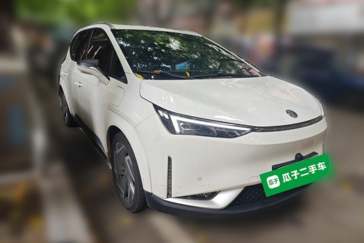 Used Hycan Z03 2022 620 km Range Trendy Cool Version 160 kW 76.8 kWh Front Right 45 Deg