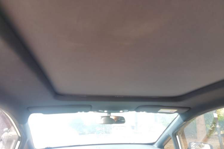 Used Hycan Z03 2022 620 km Range Trendy Cool Version 160 kW 76.8 kWh Headliner