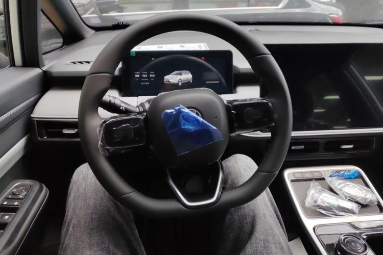 Used Hycan Z03 2022 510 km Range Trendy Cool Version 160 kW 61.13 kWh Interior 2