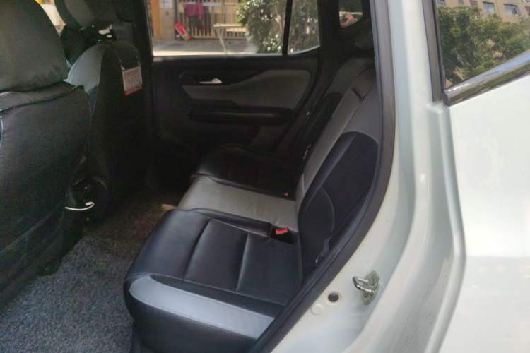 Used Hycan Z03 2022 620 km Range Trendy Cool Version 160 kW 76.8 kWh Left Rear Seat