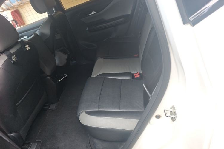 Used Hycan Z03 2022 620 km Range Trendy Cool Version 160 kW 76.8 kWh Left Rear Seat
