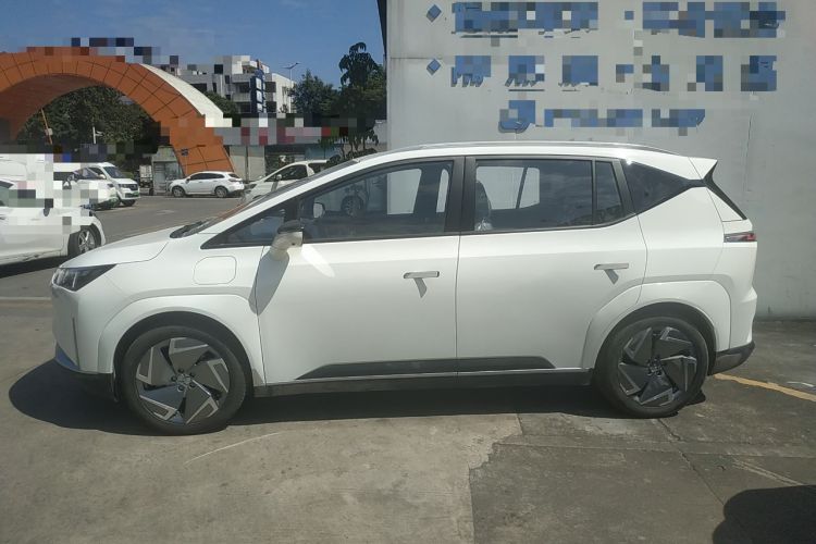 Used Hycan Z03 2022 510 km Range Trendy Cool Version 160 kW 61.13 kWh Left Side