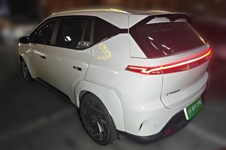 Used Hycan Z03 2022 510 km Range Trendy Cool Version 160 kW 61.13 kWh Rear Left 45 Deg