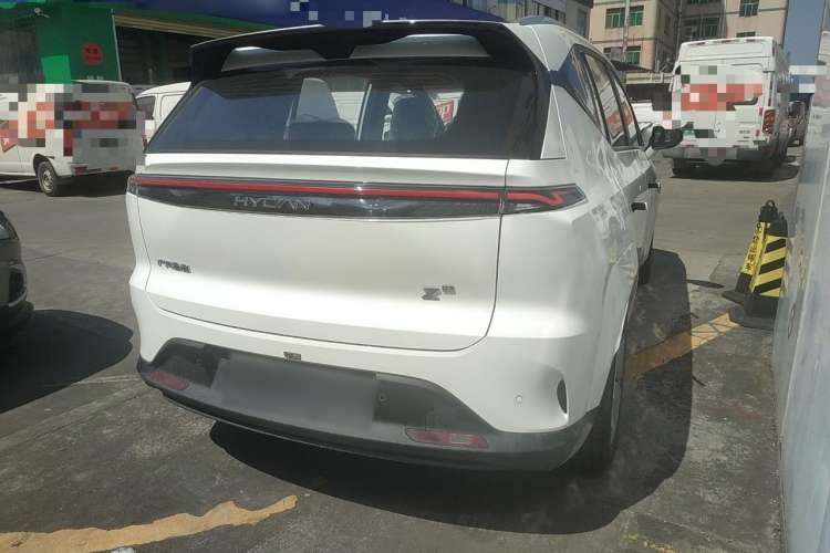 Used Hycan Z03 2022 510 km Range Trendy Cool Version 160 kW 61.13 kWh Rear Right 45 Deg