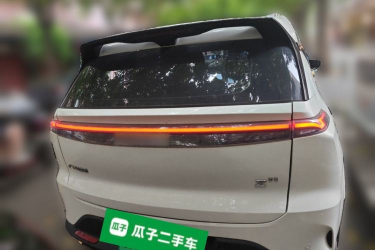 Used Hycan Z03 2022 620 km Range Trendy Cool Version 160 kW 76.8 kWh Rear