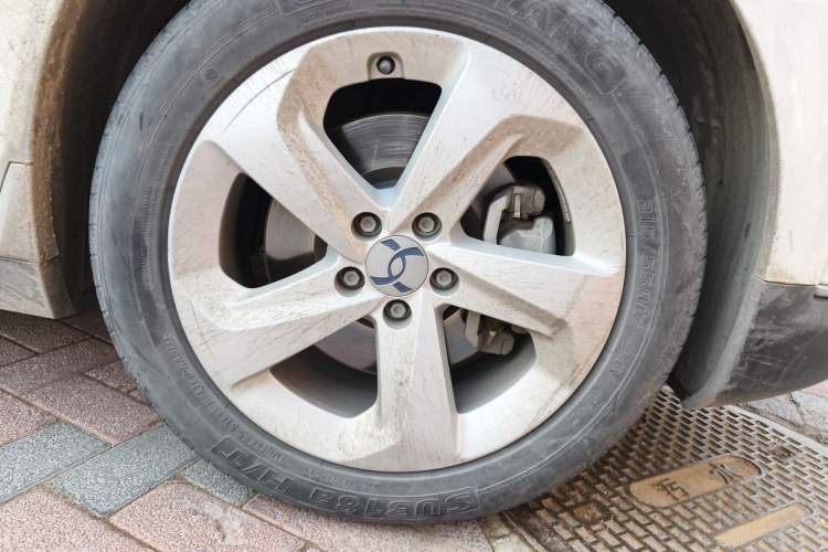 Used Hycan Z03 2022 510 km Range Trend Edition 135 kW 63.98 kWh Right Front Wheel Hub