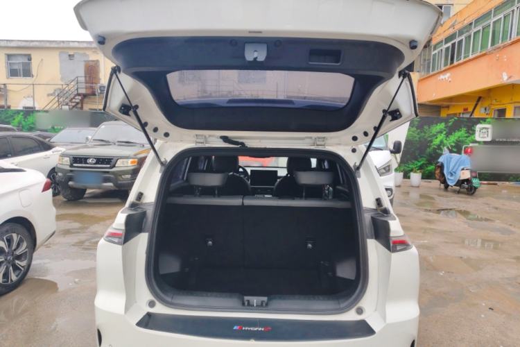 Used Hycan Z03 2022 430 km Range Trend Edition 135 kW 55.5 kWh Trunk