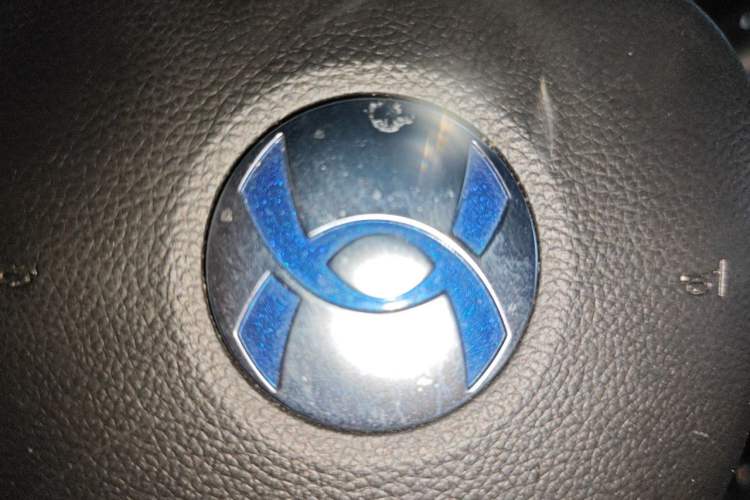 Used Hycan Z03 2022 620 km Range Trendy Cool Version 160 kW 76.8 kWh Vehicle Key