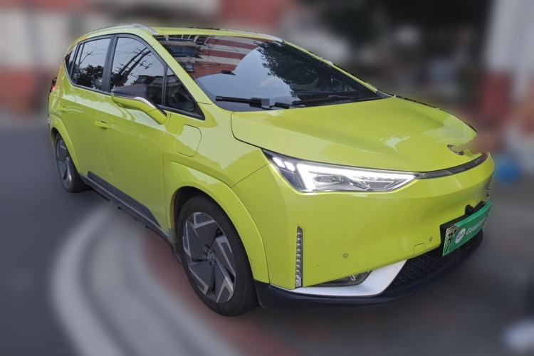 Used Hycan Z03 2022 510 km Range Trendy Cool Version 135 kW 63.98 kWh Front Right 45 Deg