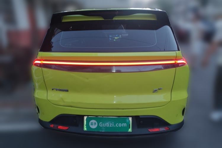 Used Hycan Z03 2022 510 km Range Trendy Cool Version 135 kW 63.98 kWh Rear