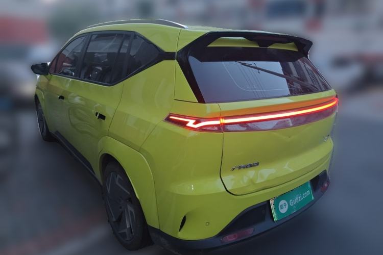 Used Hycan Z03 2022 510 km Range Trendy Cool Version 135 kW 63.98 kWh Rear Left 45 Deg