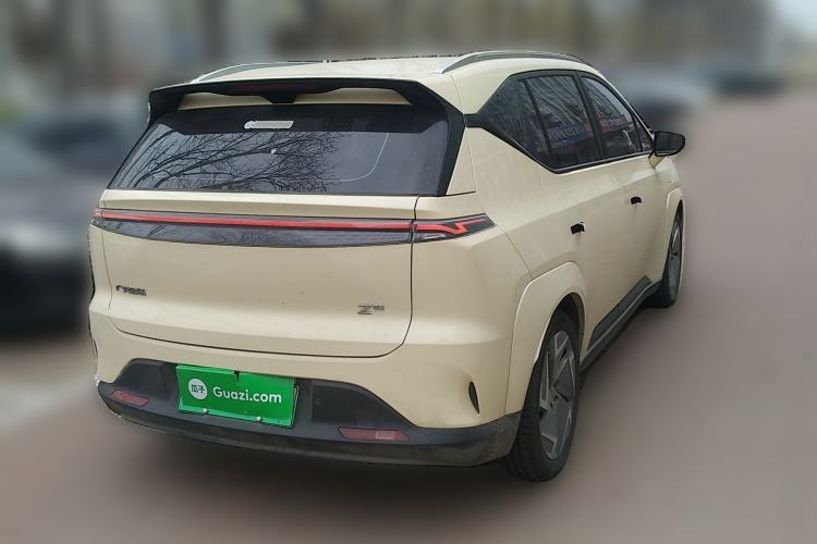 Used Hycan Z03 2022 510 km Range Trendy Cool Version 135 kW 63.98 kWh Rear Right 45 Deg