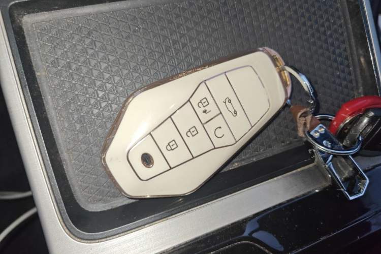 Used Hycan Z03 2022 510 km Range Trendy Cool Version 135 kW 63.98 kWh Vehicle Key