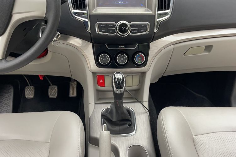 Used HYOSOW 2016 H3F 1.5L Manual Luxury Model Gear Lever