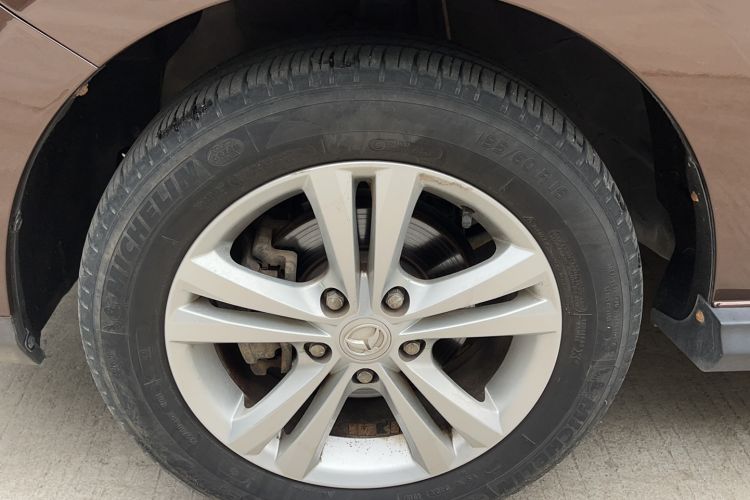 Used HYOSOW 2016 H3F 1.5L Manual Luxury Model Left Front Wheel Hub