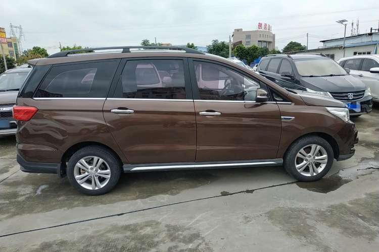 Used HYOSOW 2016 H3F 1.5L Manual Luxury Model Right Side