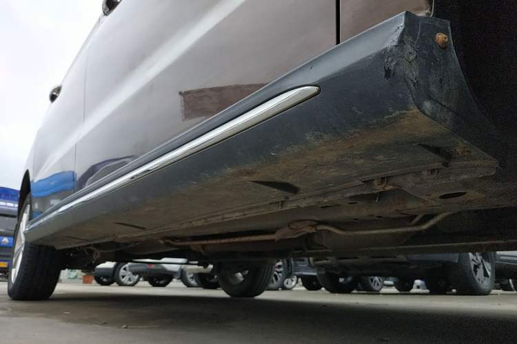 Used HYOSOW 2016 H3F 1.5L Manual Luxury Model Right Side Sill