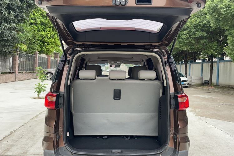 Used HYOSOW 2016 H3F 1.5L Manual Luxury Model Trunk