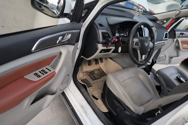 Used HYOSOW 2016 H3F 1.5L Manual Luxury Model Driver Seat