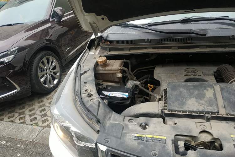 Used HYOSOW 2016 S3L 1.5L Manual Prestige Edition Engine Bay Right