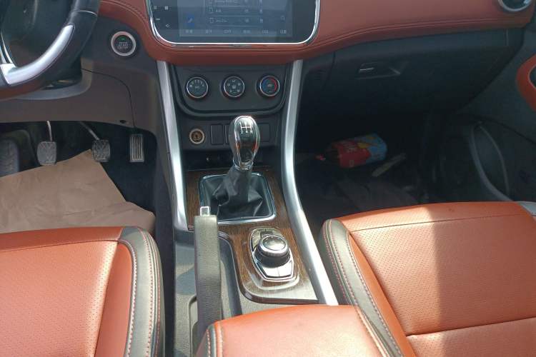 Used HYOSOW 2016 S3L 1.5L Manual Prestige Edition Gear Lever