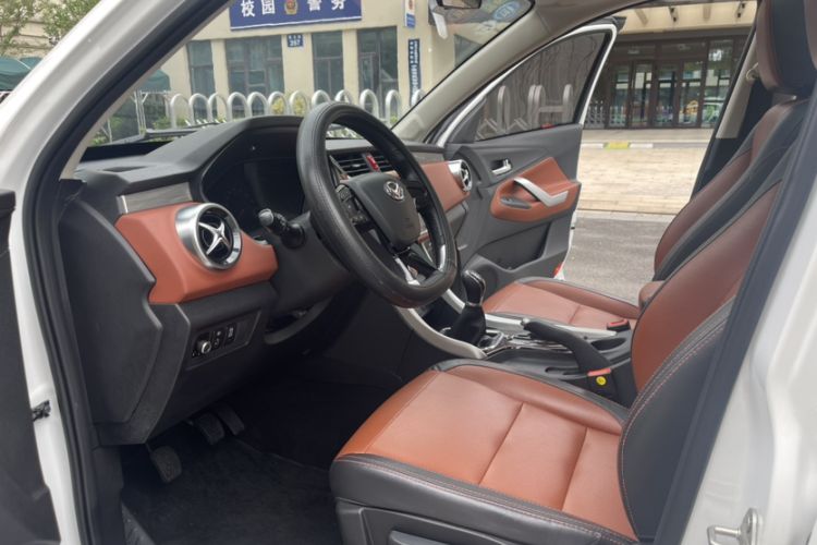Used HYOSOW 2016 S3L 1.5L Manual Premium Edition Interior 2