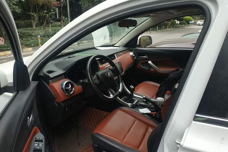 Used HYOSOW 2016 S3L 1.5L Manual Prestige Edition Left Front Seat