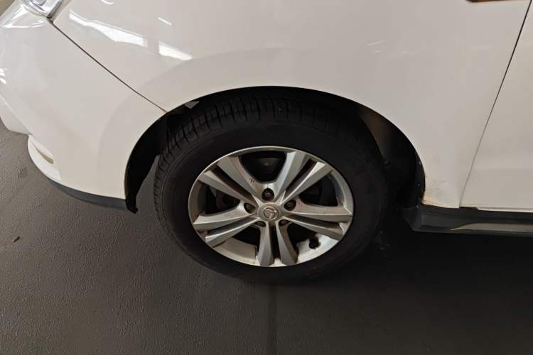 Used HYOSOW 2016 H3F 1.5L Manual Luxury Model Left Front Wheel Hub