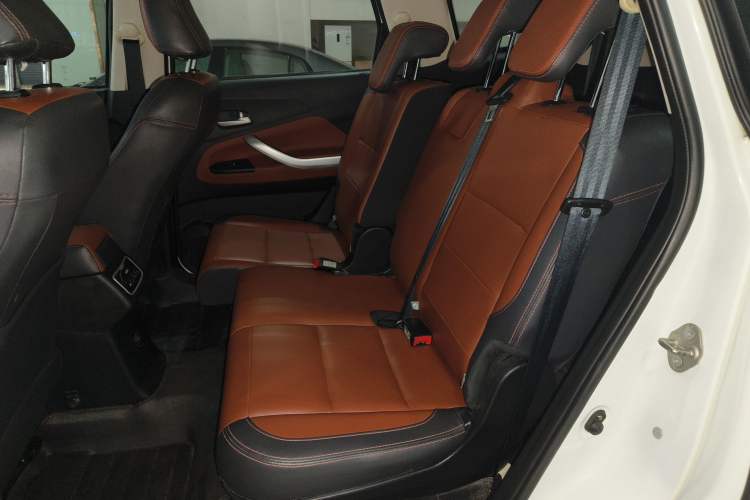 Used HYOSOW 2016 S3L 1.5L Manual Premium Edition Left Rear Seat