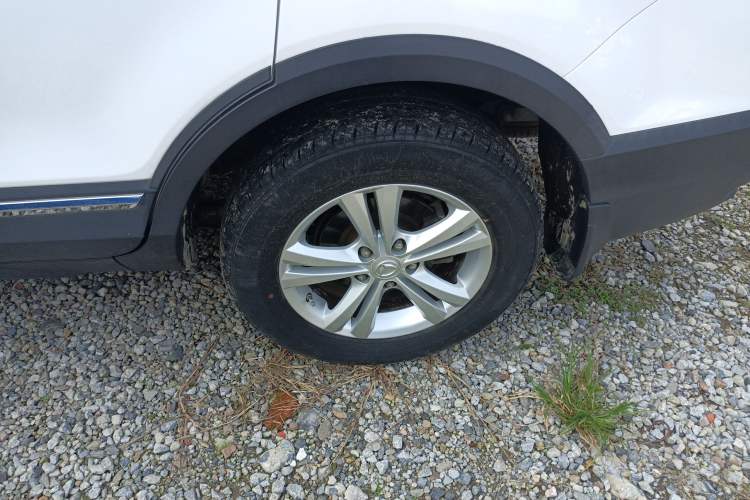 Used HYOSOW 2016 S3L 1.5L Manual Prestige Edition Left Rear Wheel Hub