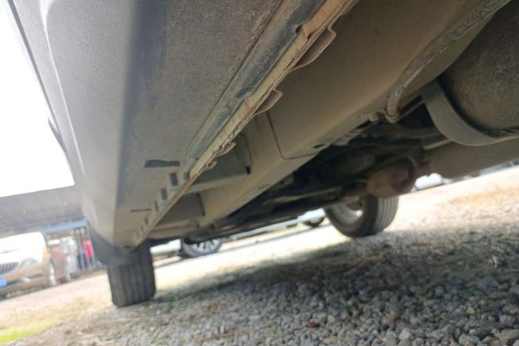 Used HYOSOW 2016 S3L 1.5L Manual Prestige Edition Left Side Sill